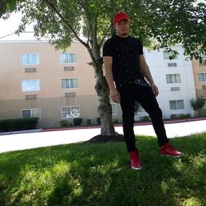 Meet your Posher, Guillermo